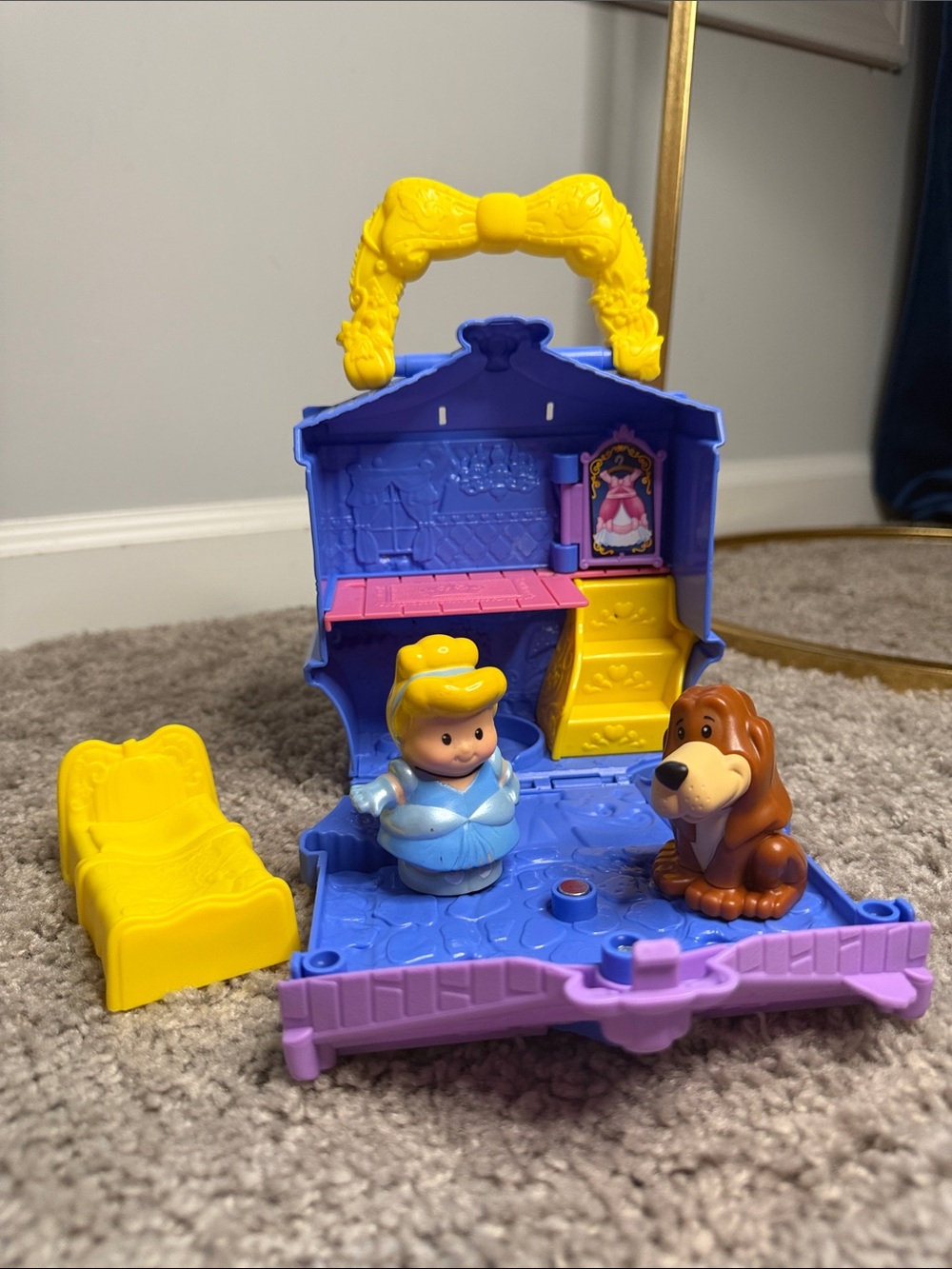 Fisher-Price Little People Cinderella Playset - Blue & Yellow